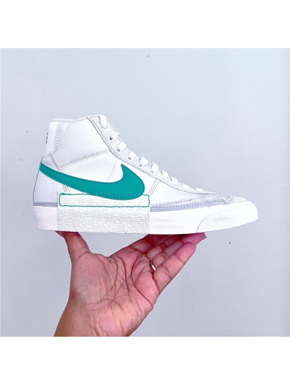 Nike Blazer Mid Pro Club Phantom Stadium Green High-Top Sneakers